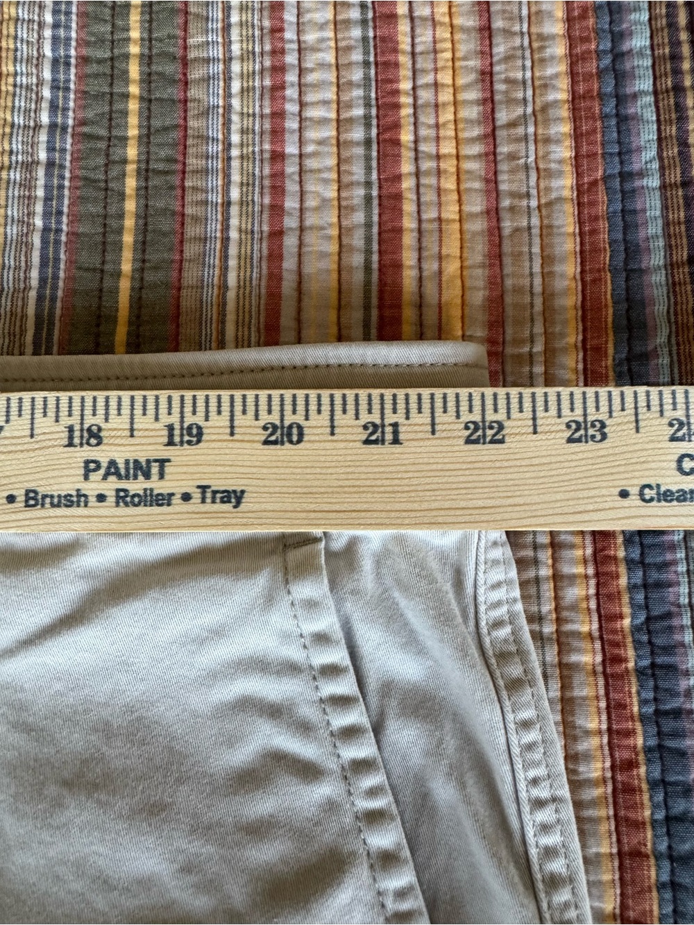 St. John's Bay 9" Flat Front Comfort Stretch Chino Shorts Men's 44W stone khaki - Picture 13 of 14